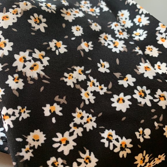 Floral Flutter Sleeve Collar Belted Dress - Picture 8 of 8